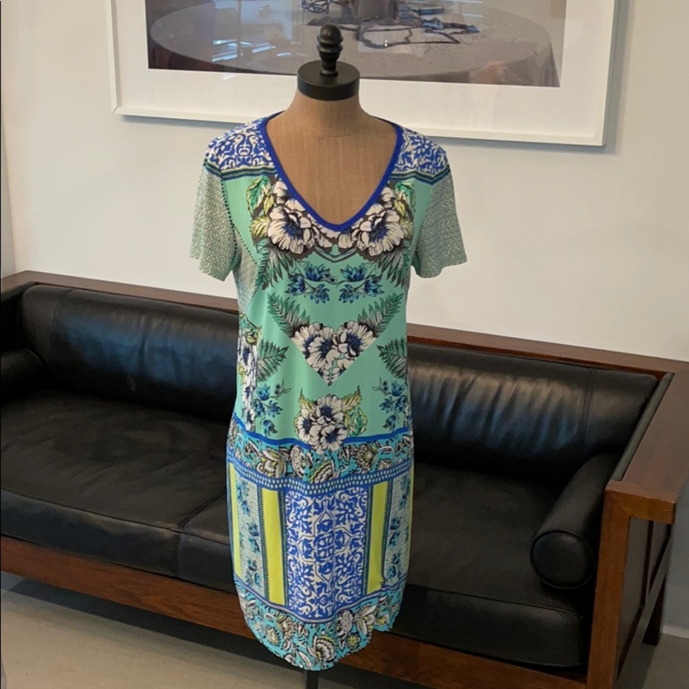 Laundry by Shelli Segal dress